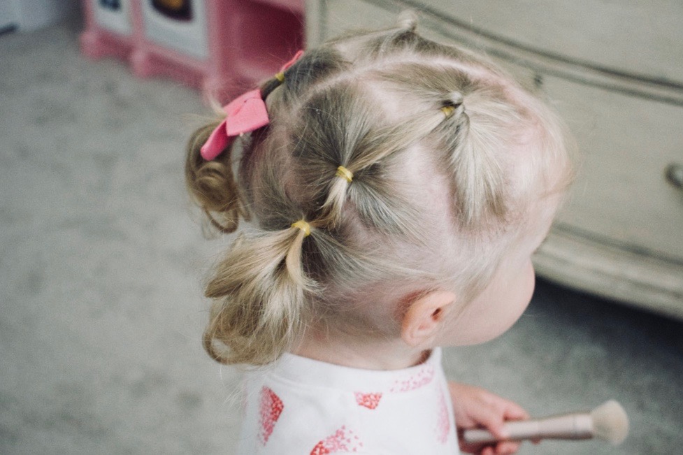 Hairstyles for toddlers with deals short hair